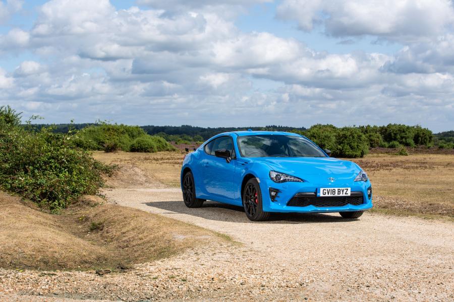  Toyota GT 86 Blue Edition 2018 года  (UK) (фото 11 из 40)